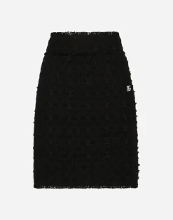 Rush-stitch skirt with side slit