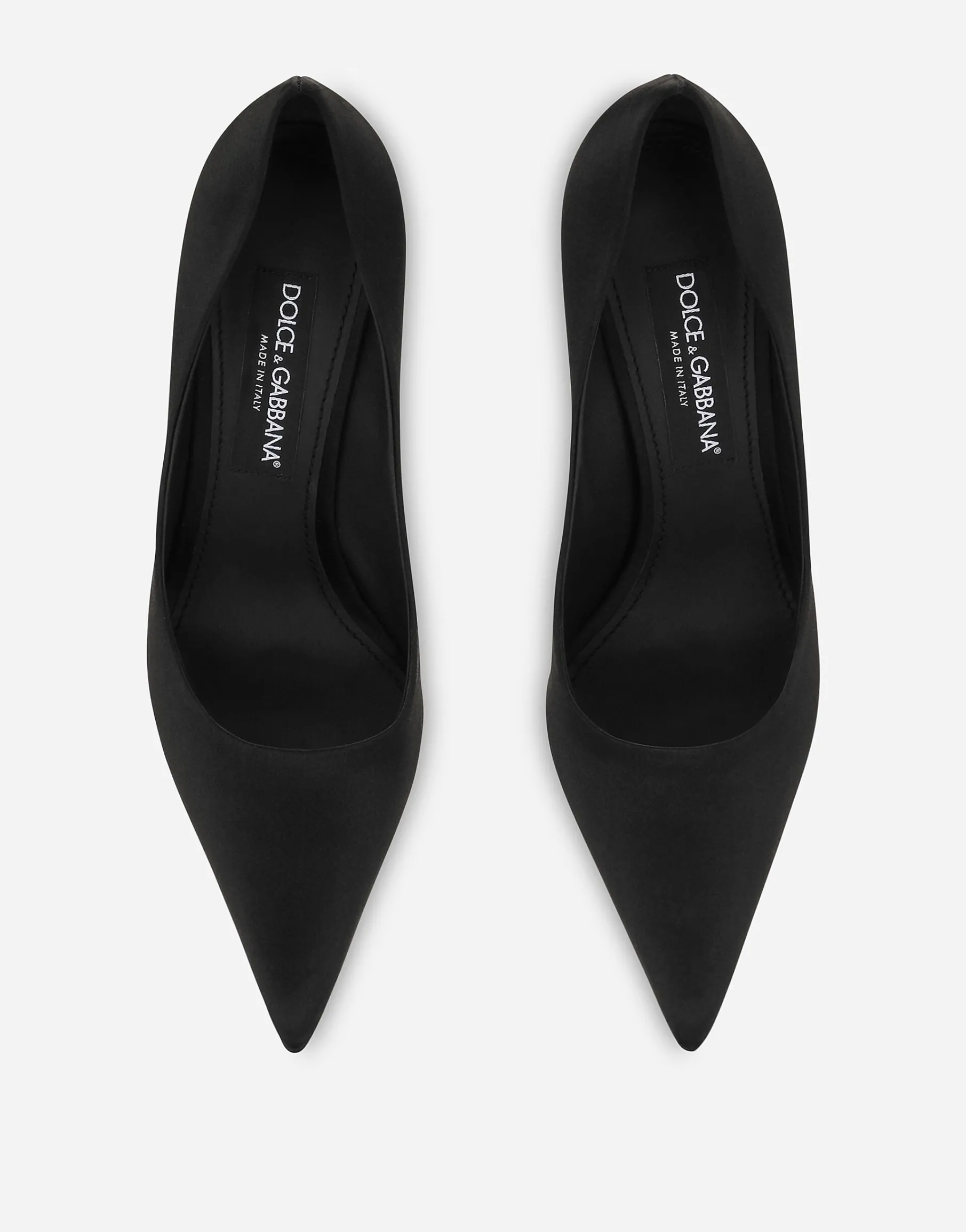 Satin pumps