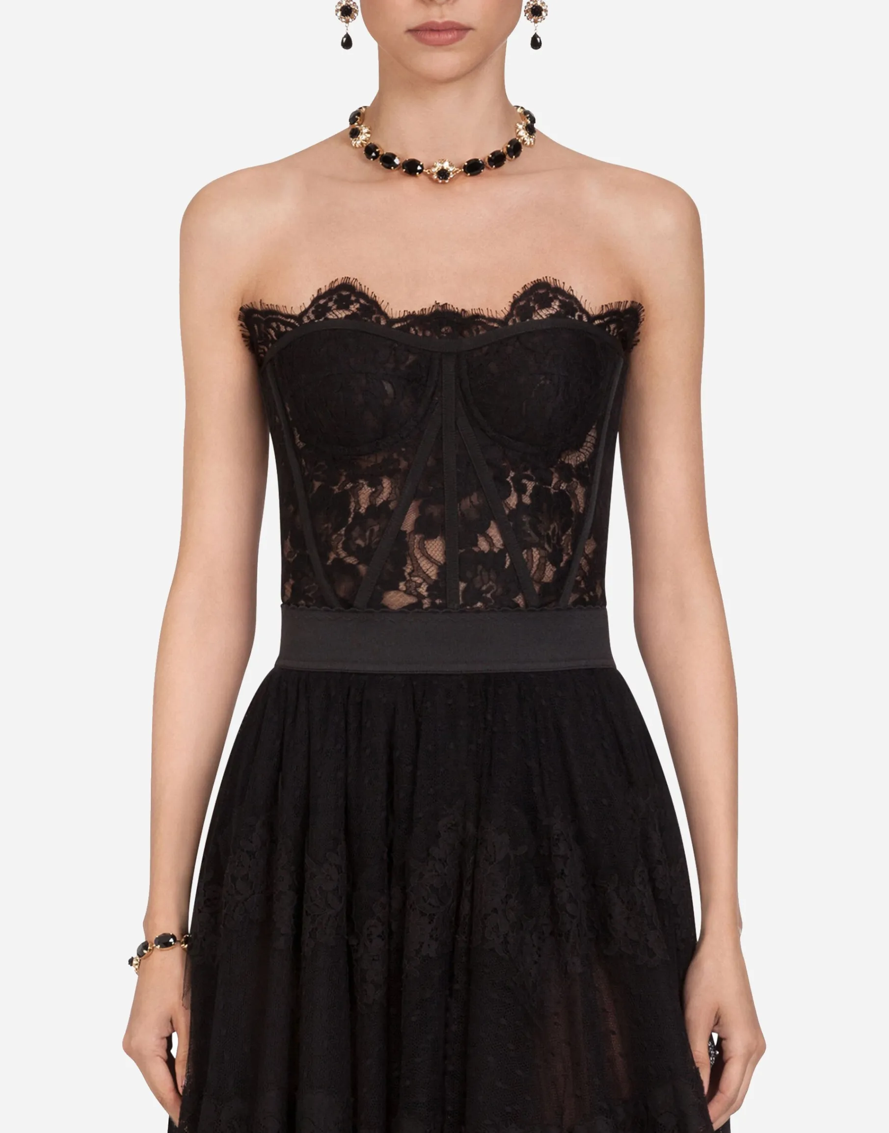 Short galloon lace bustier