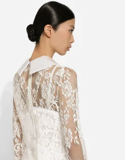 Short lace dress with satin neck