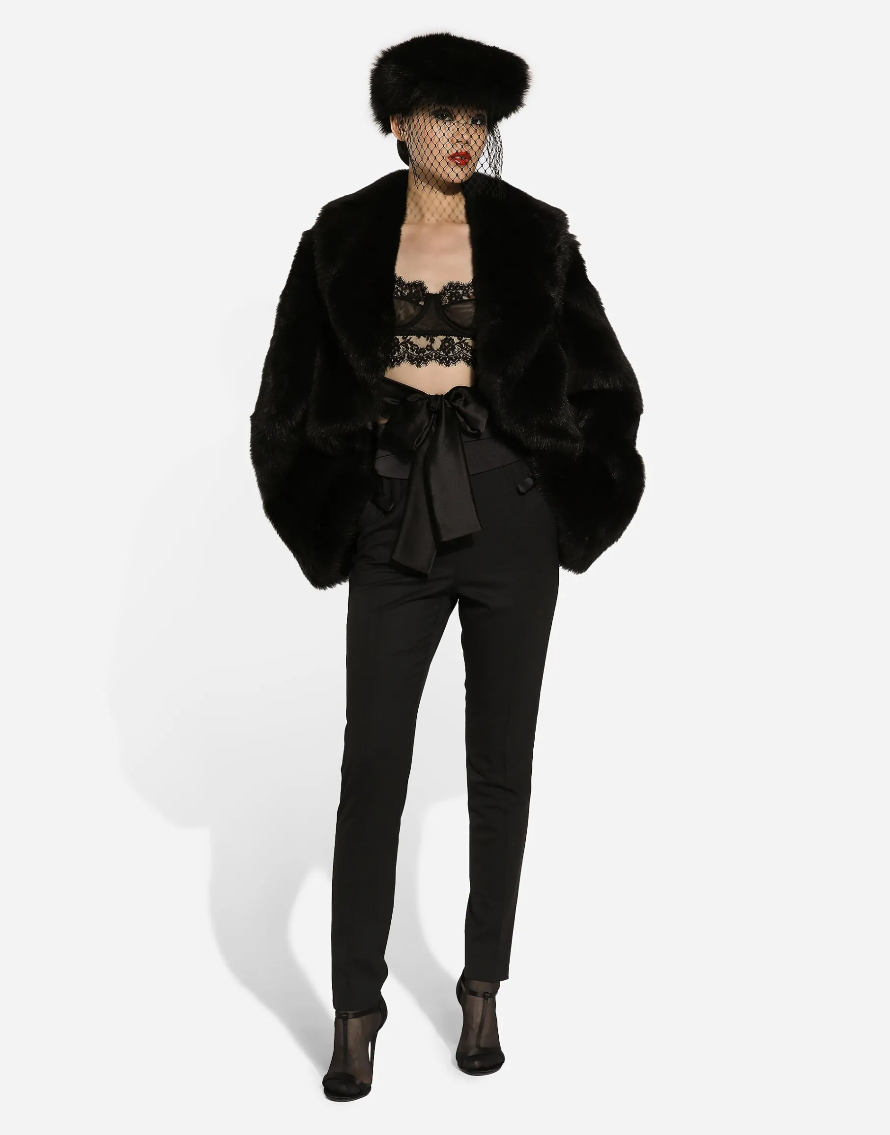 Short lambskin jacket with belt