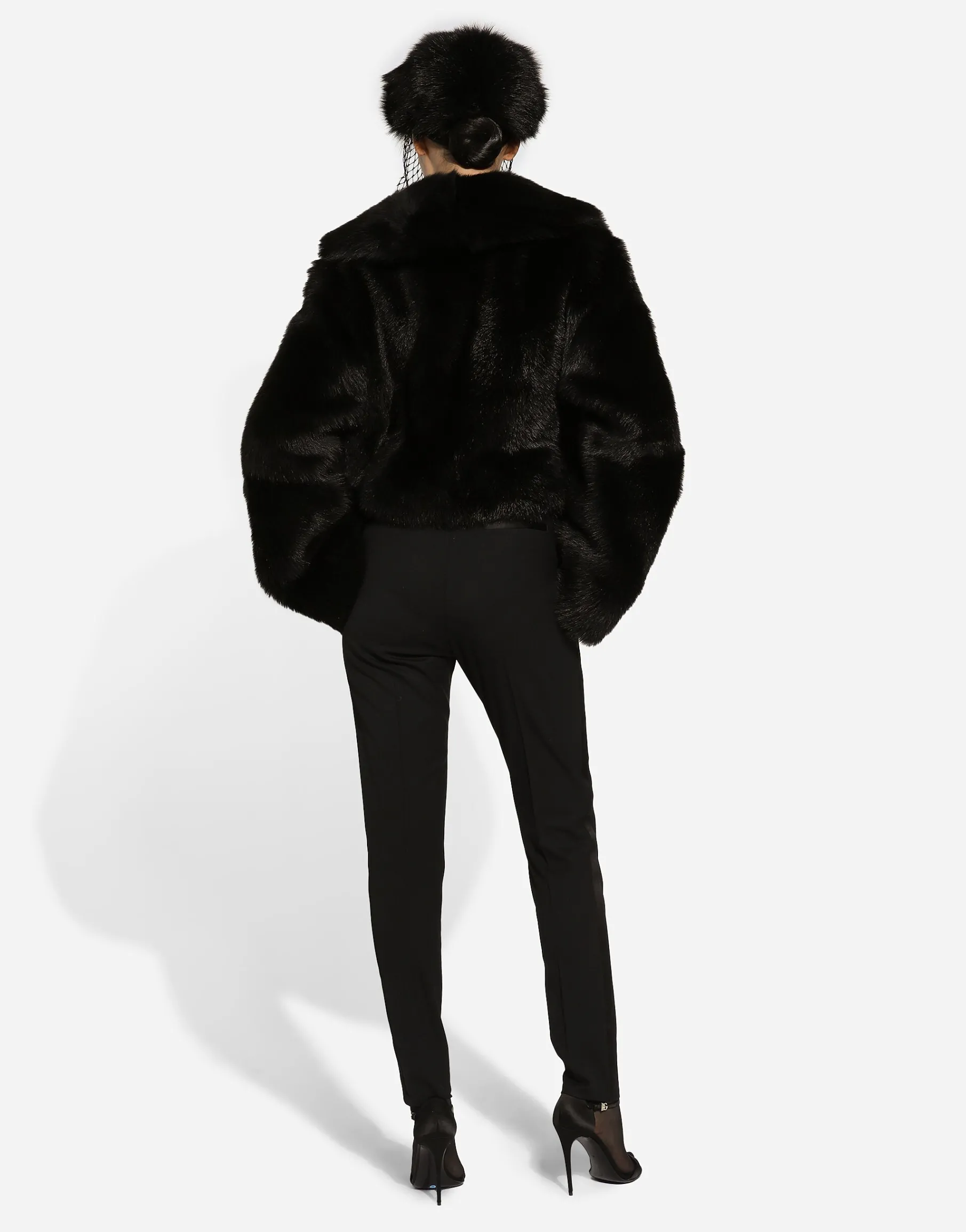 Short lambskin jacket with belt
