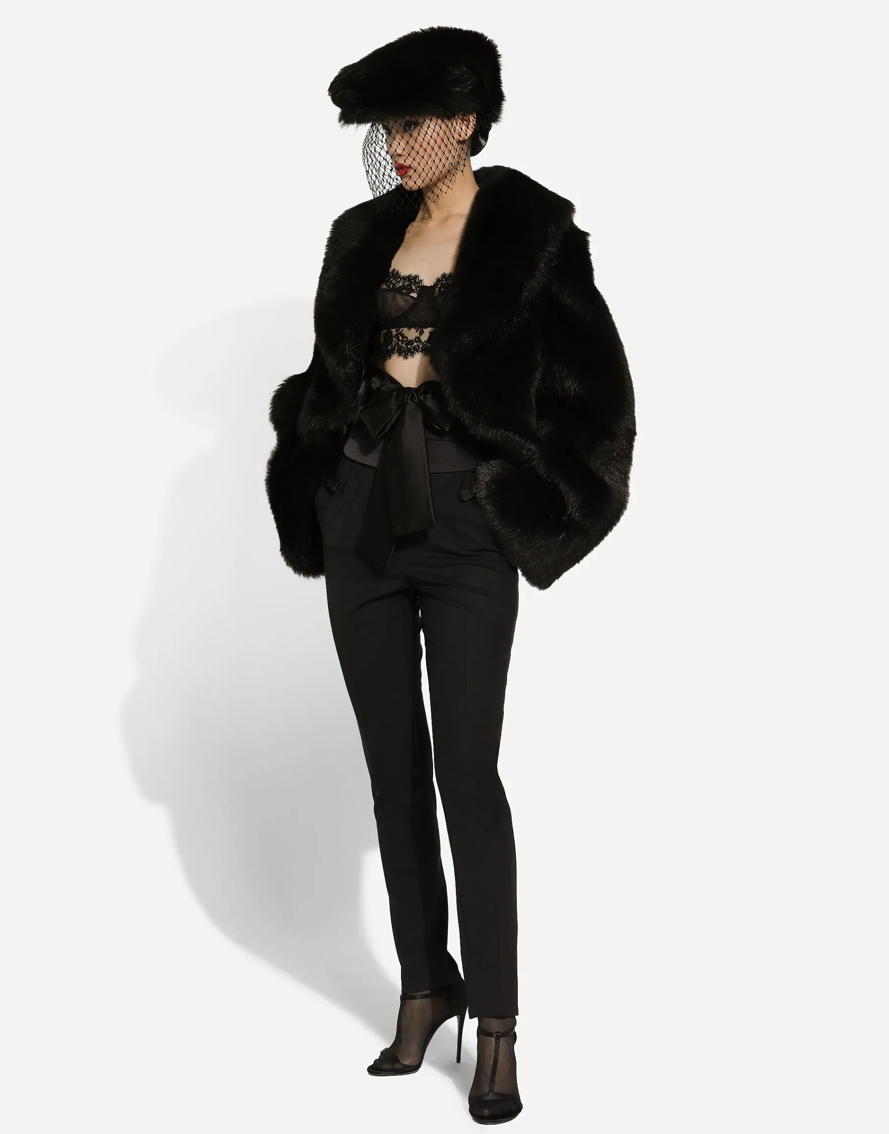Short lambskin jacket with belt