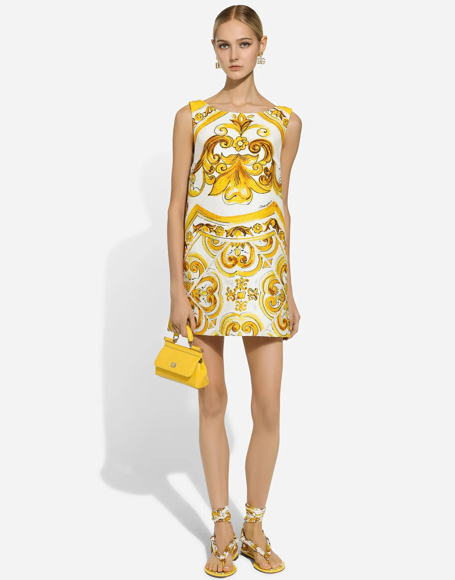 Short majolica-print brocade dress