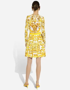 Short majolica-print brocade skirt