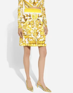 Short majolica-print brocade skirt