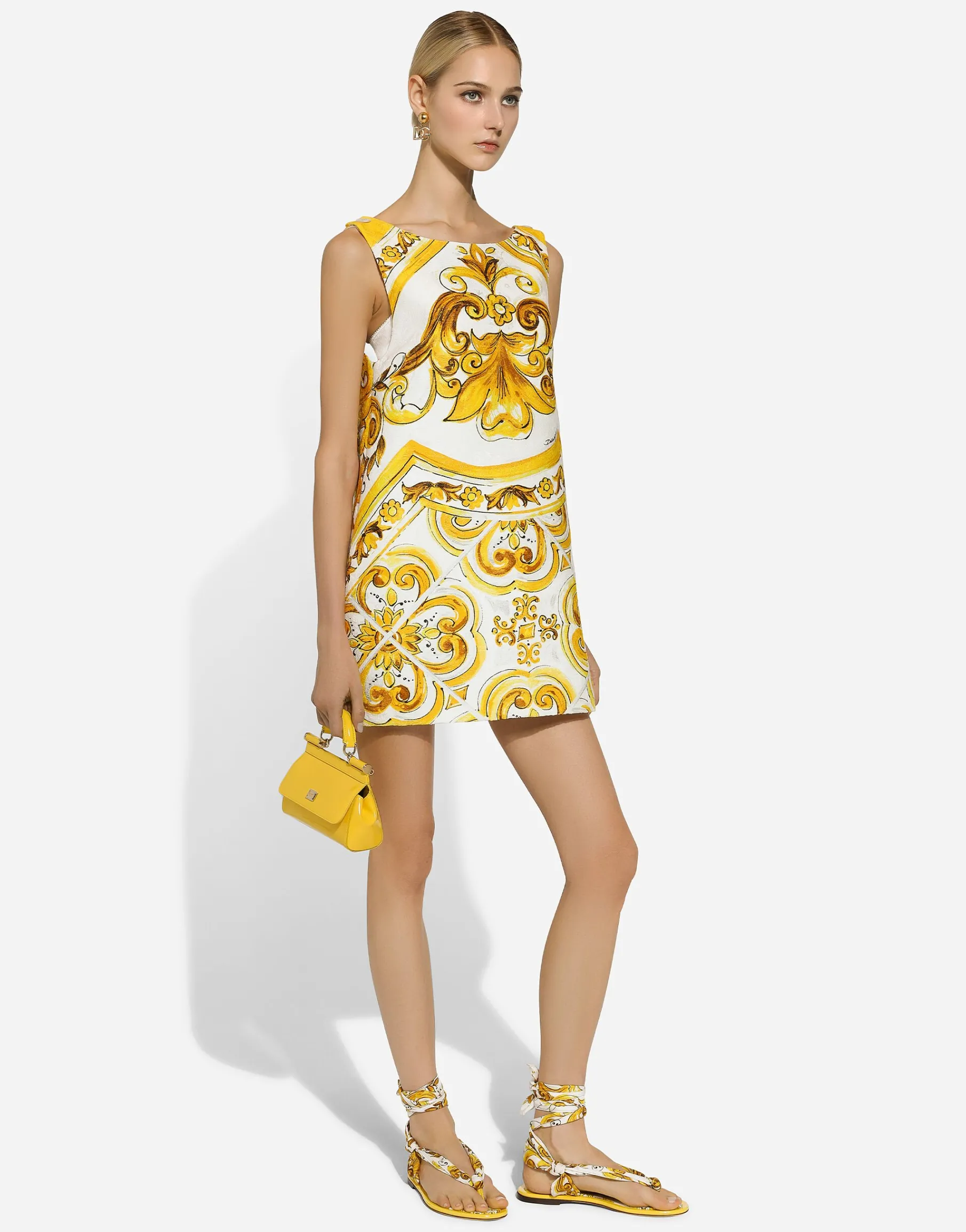 Short majolica-print brocade dress