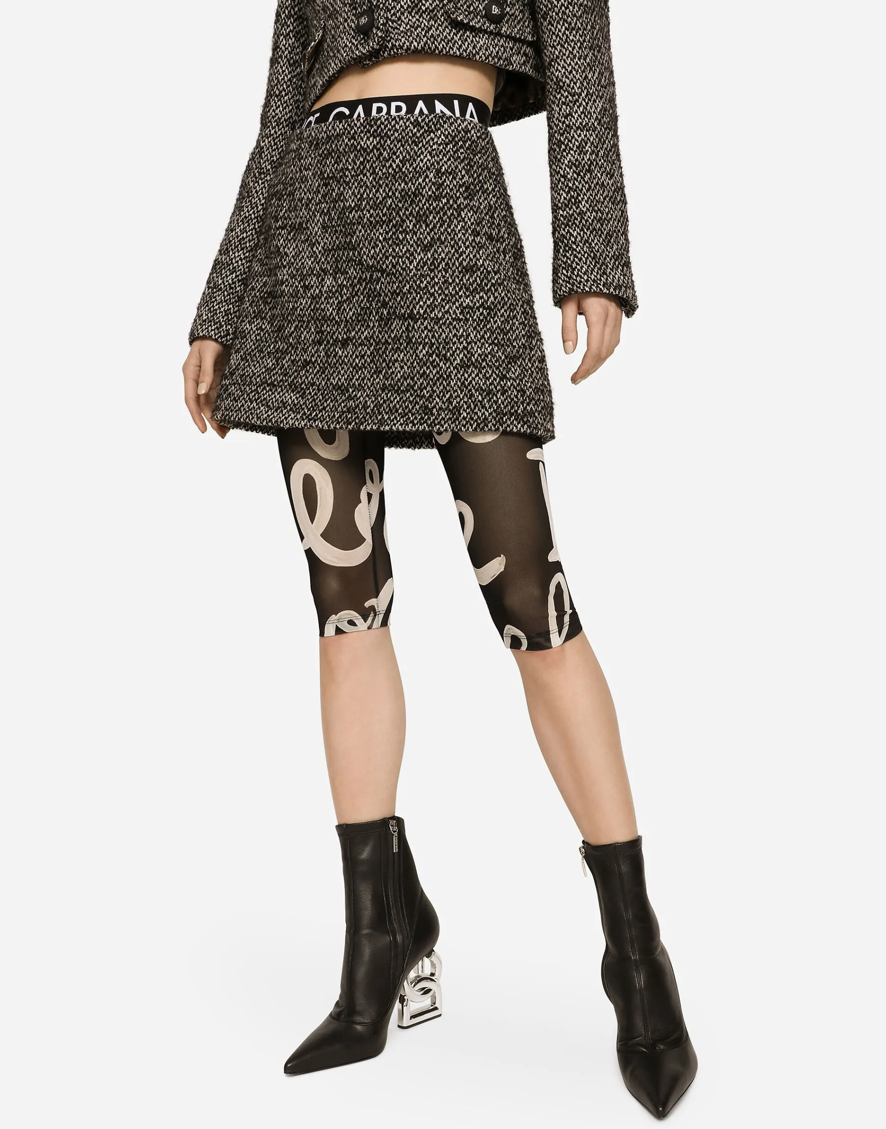 Short speckled tweed skirt