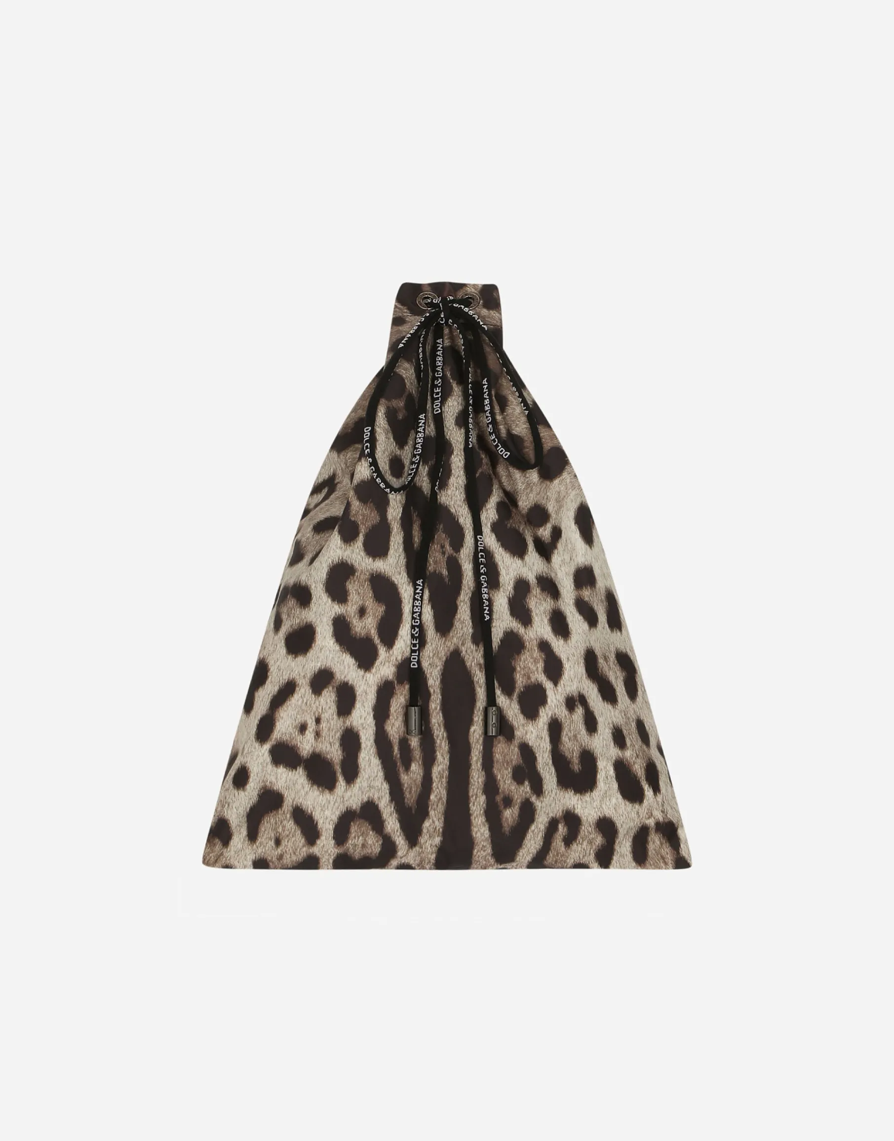 Short swim trunks with leopard print