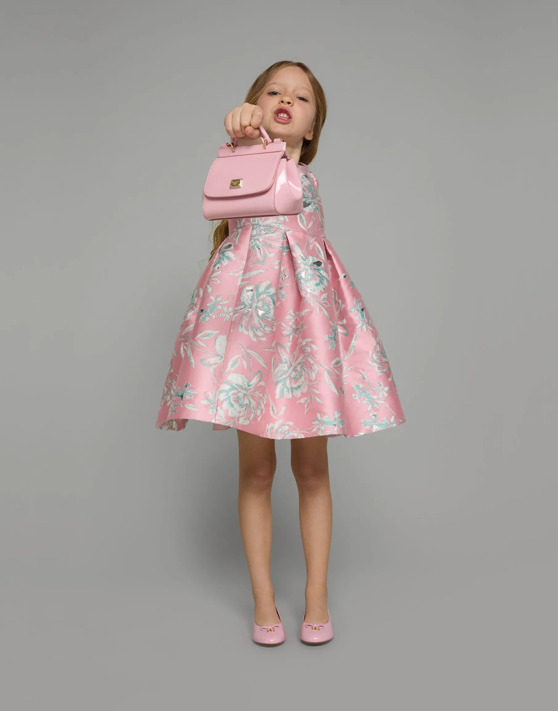 Short-sleeved floral cloque dress