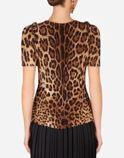 Short-sleeved leopard-print cady top