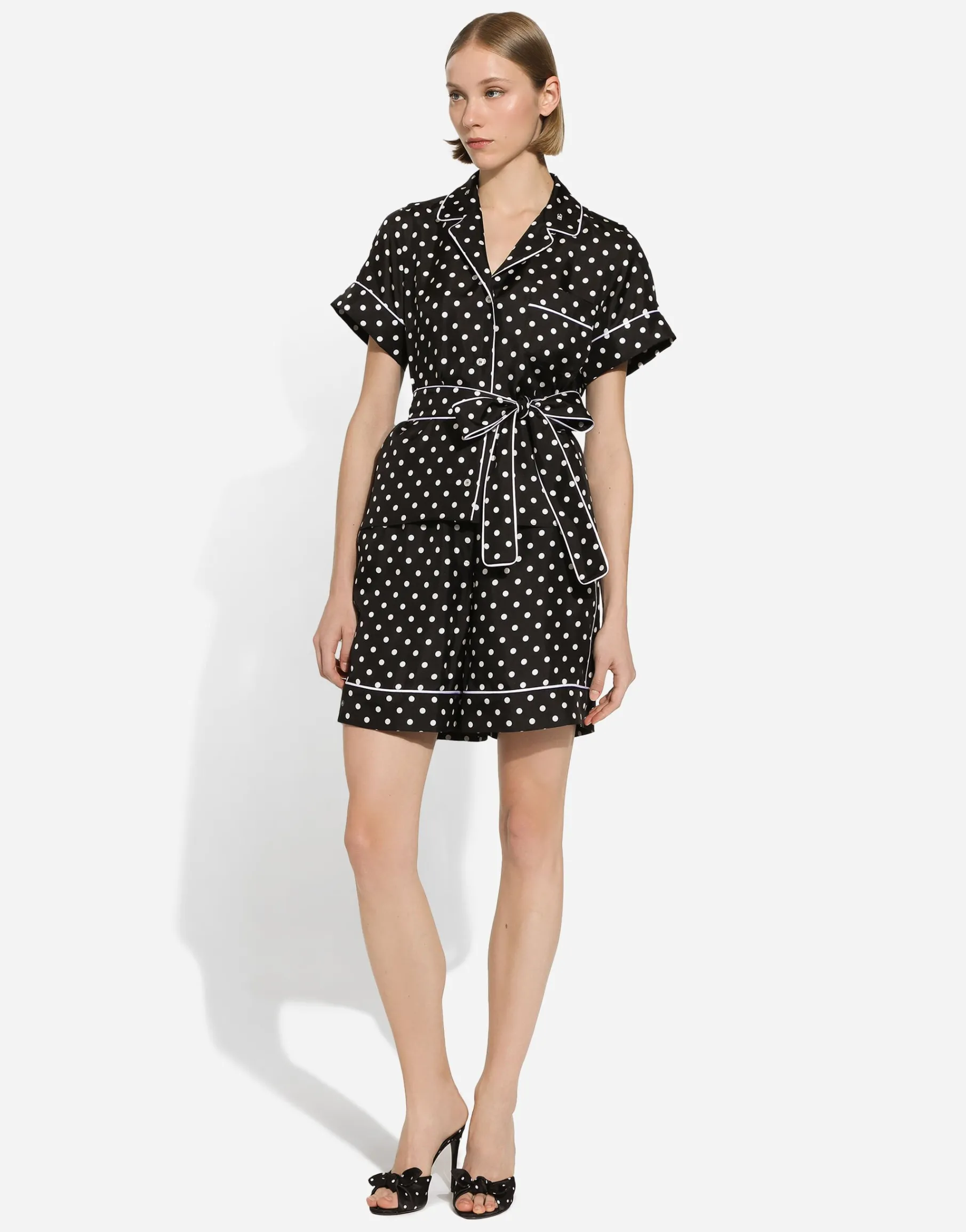 Short-sleeved silk pajama shirt with polka-dot print