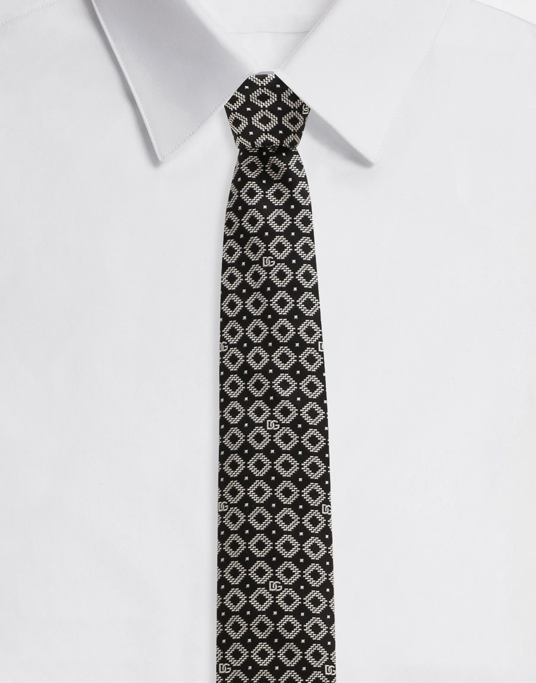Silk jacquard tie with DG logo