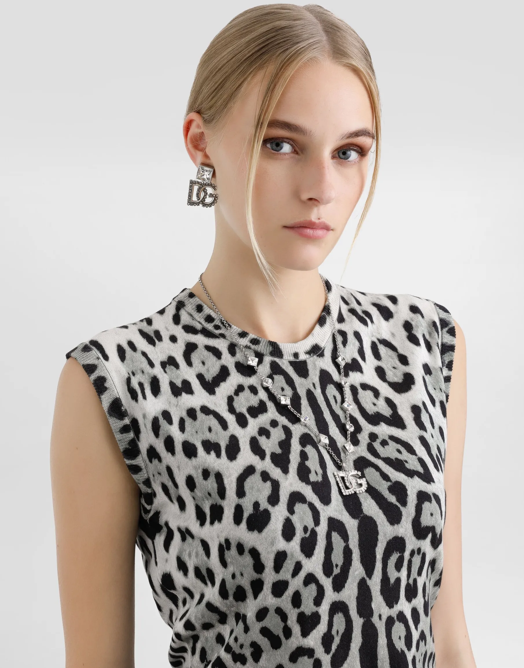 Silk tank top with leopard print