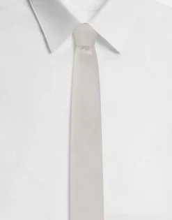 Silk tie with DG logo