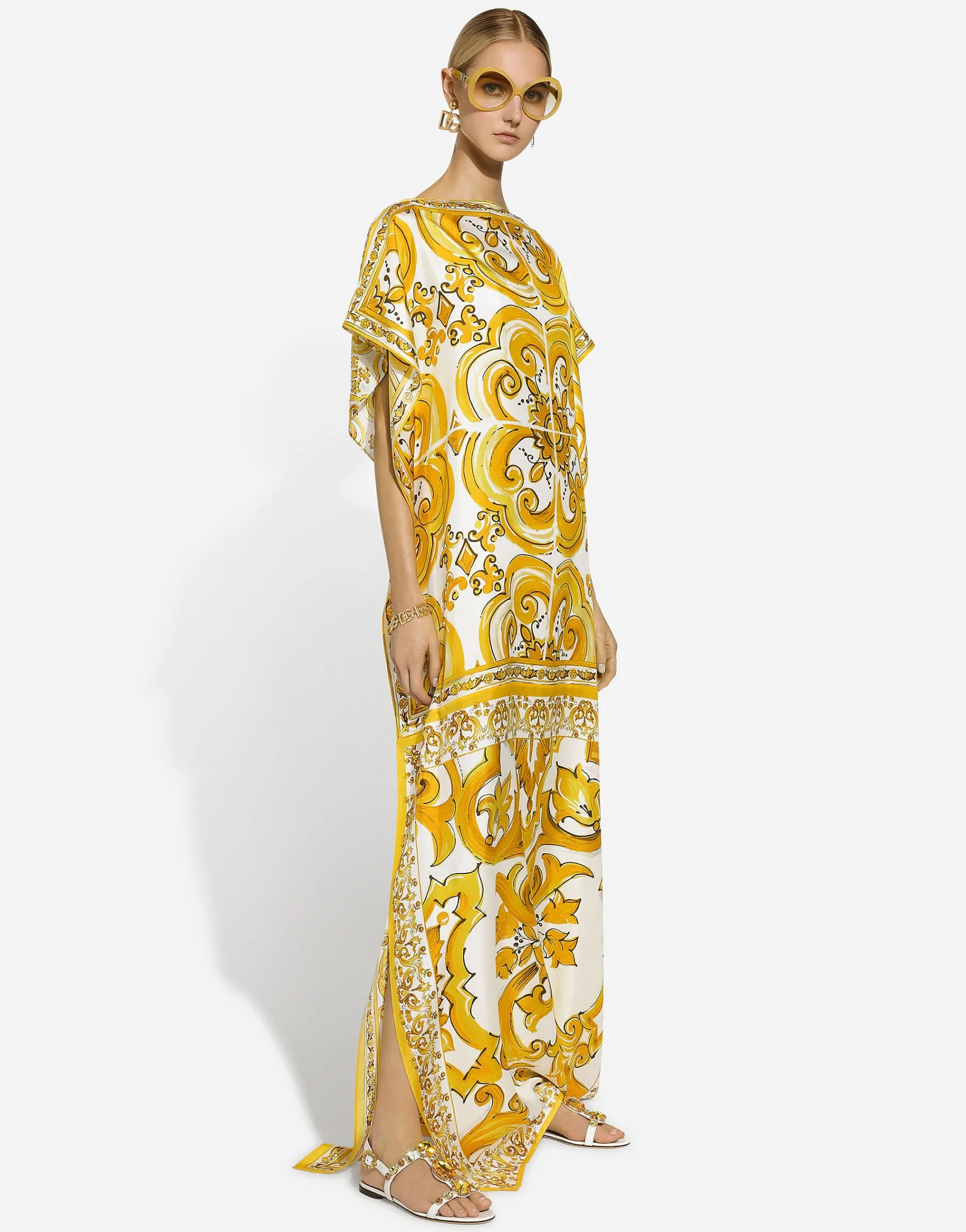 Silk twill caftan with majolica print