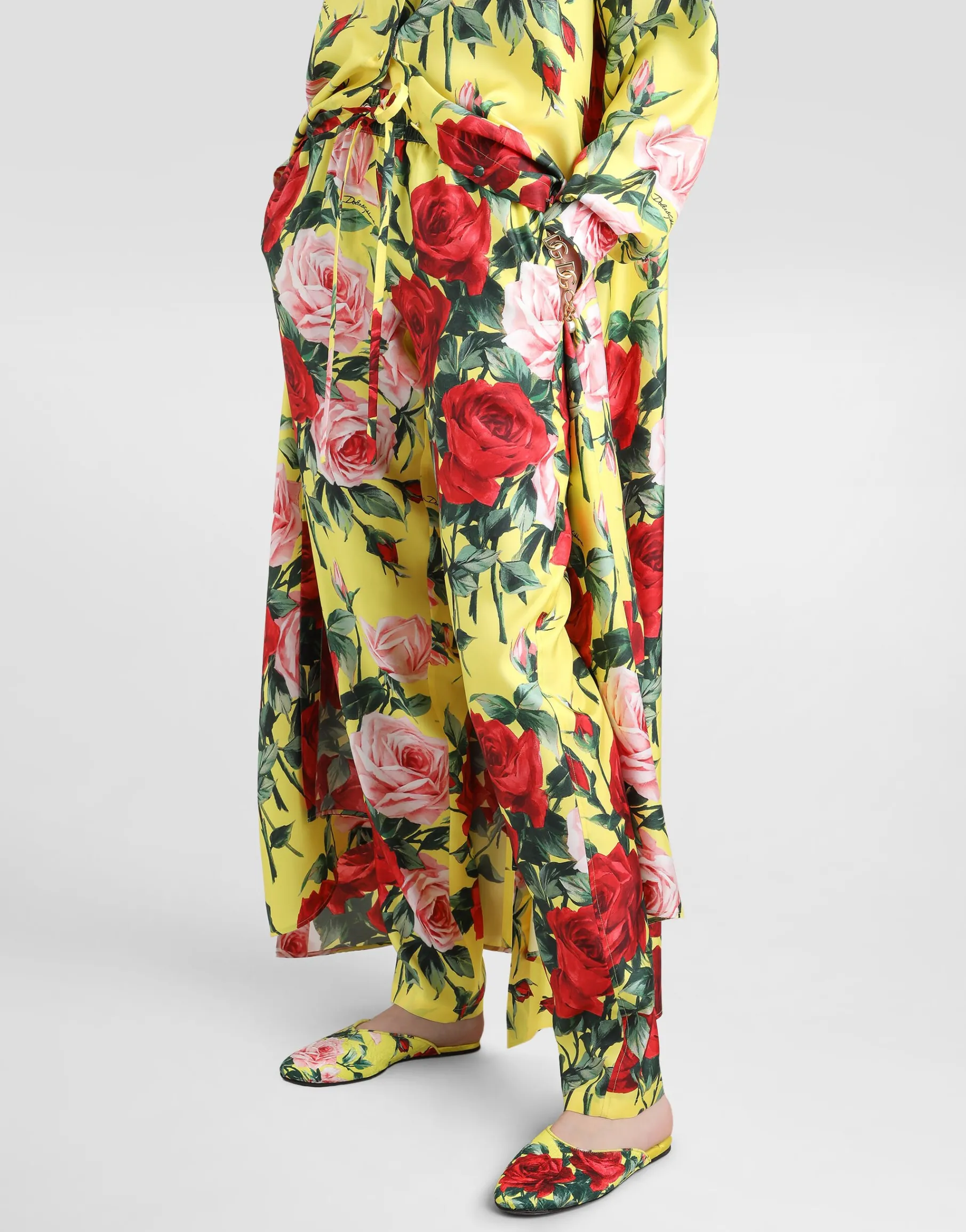 Silk twill pants with bouquet print