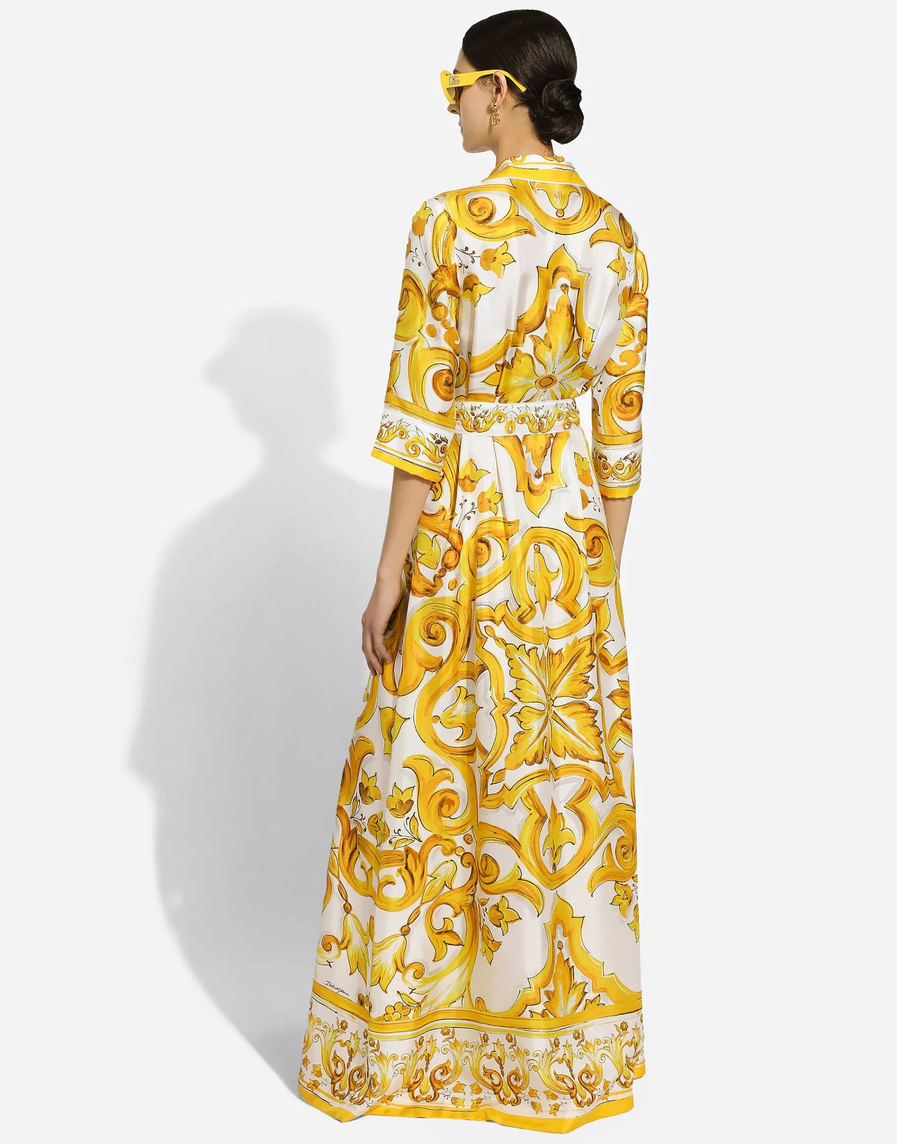 Silk twill robe with majolica print