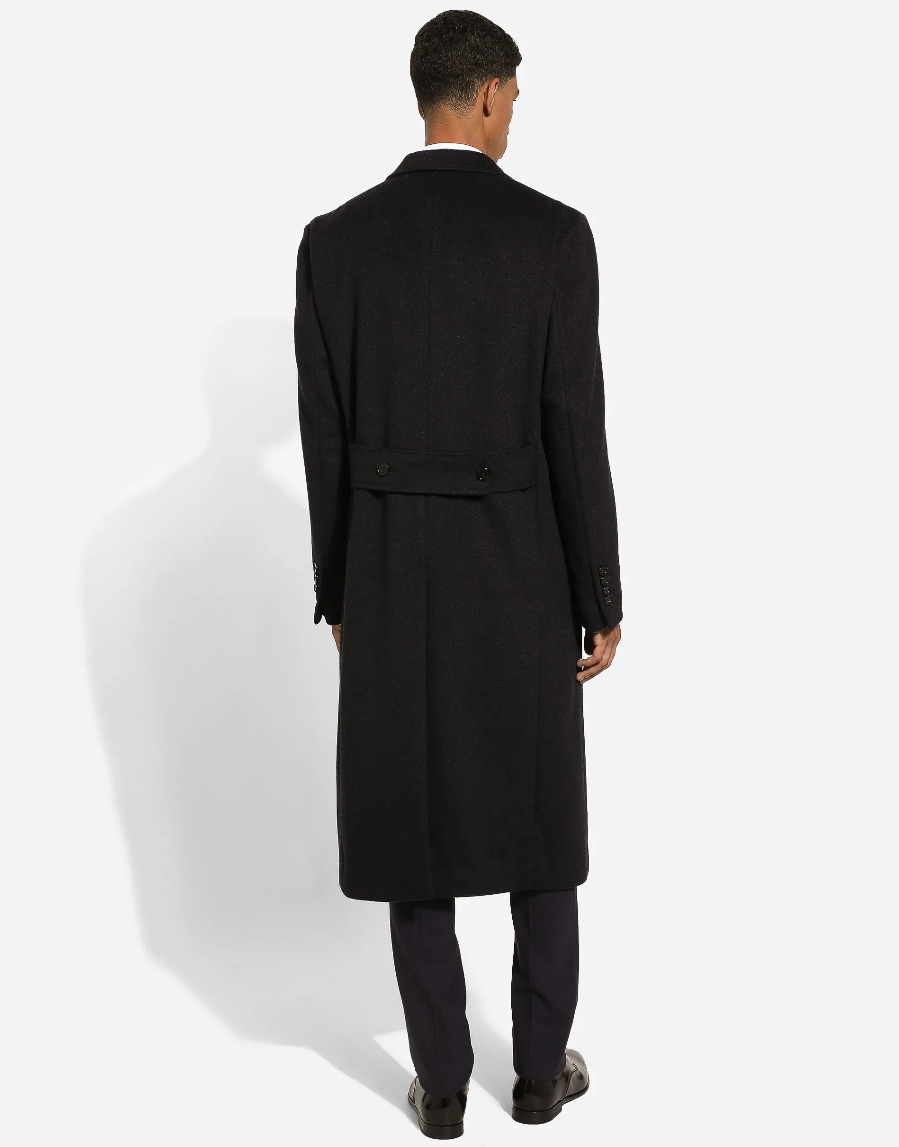 Single-breasted cashmere coat