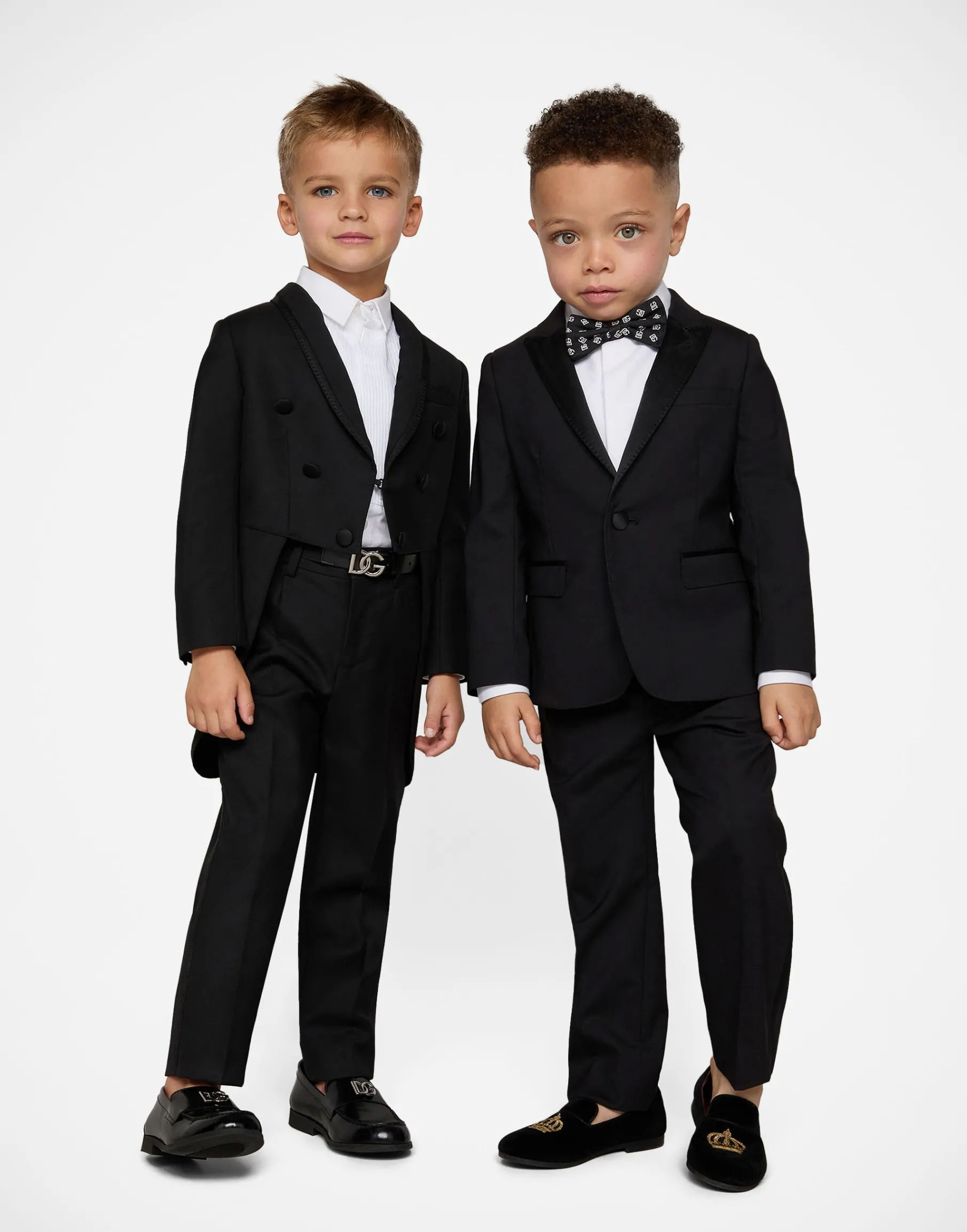 Single-breasted evening suit in stretch woolen fabric