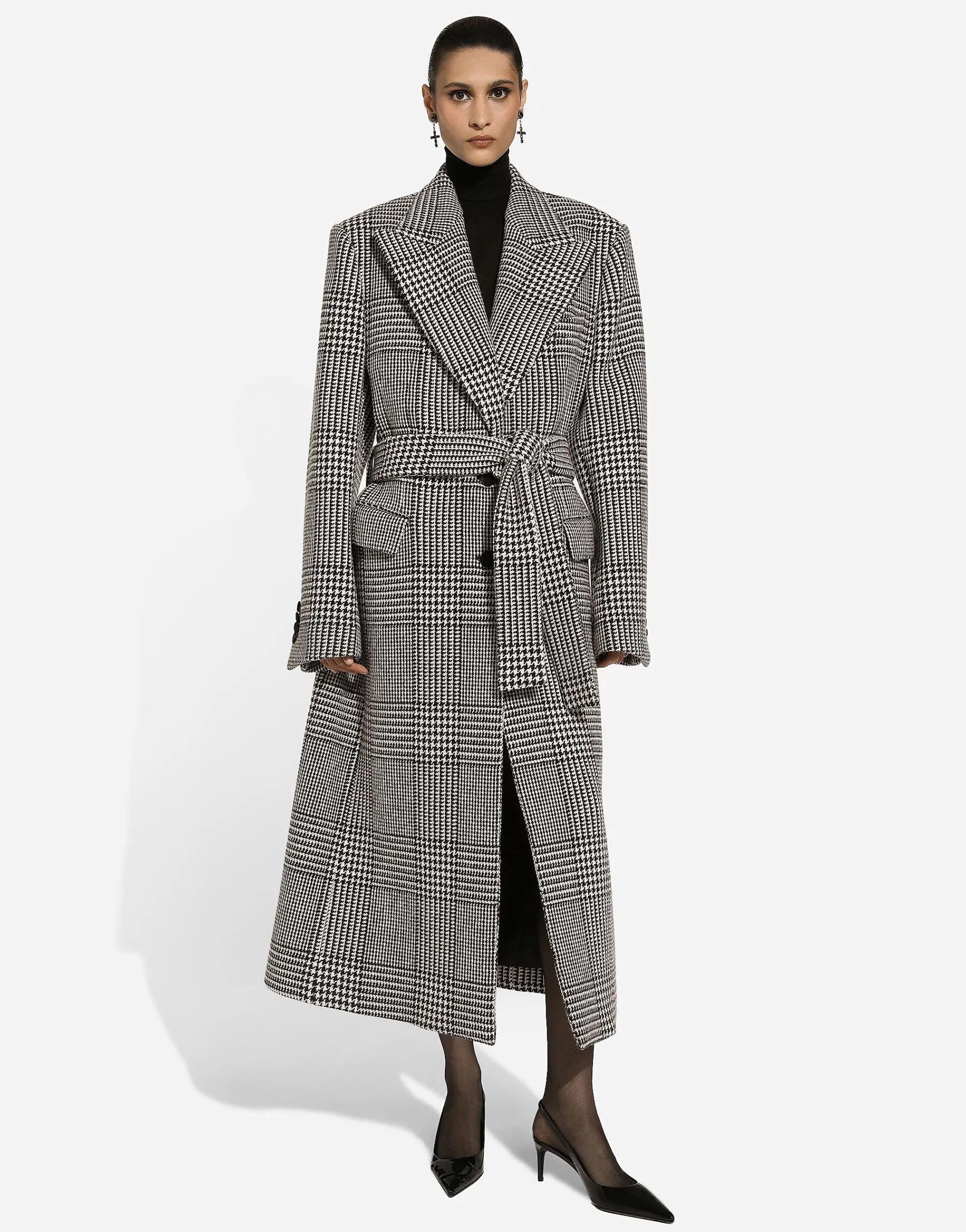 Single-breasted houndstooth check coat with belt