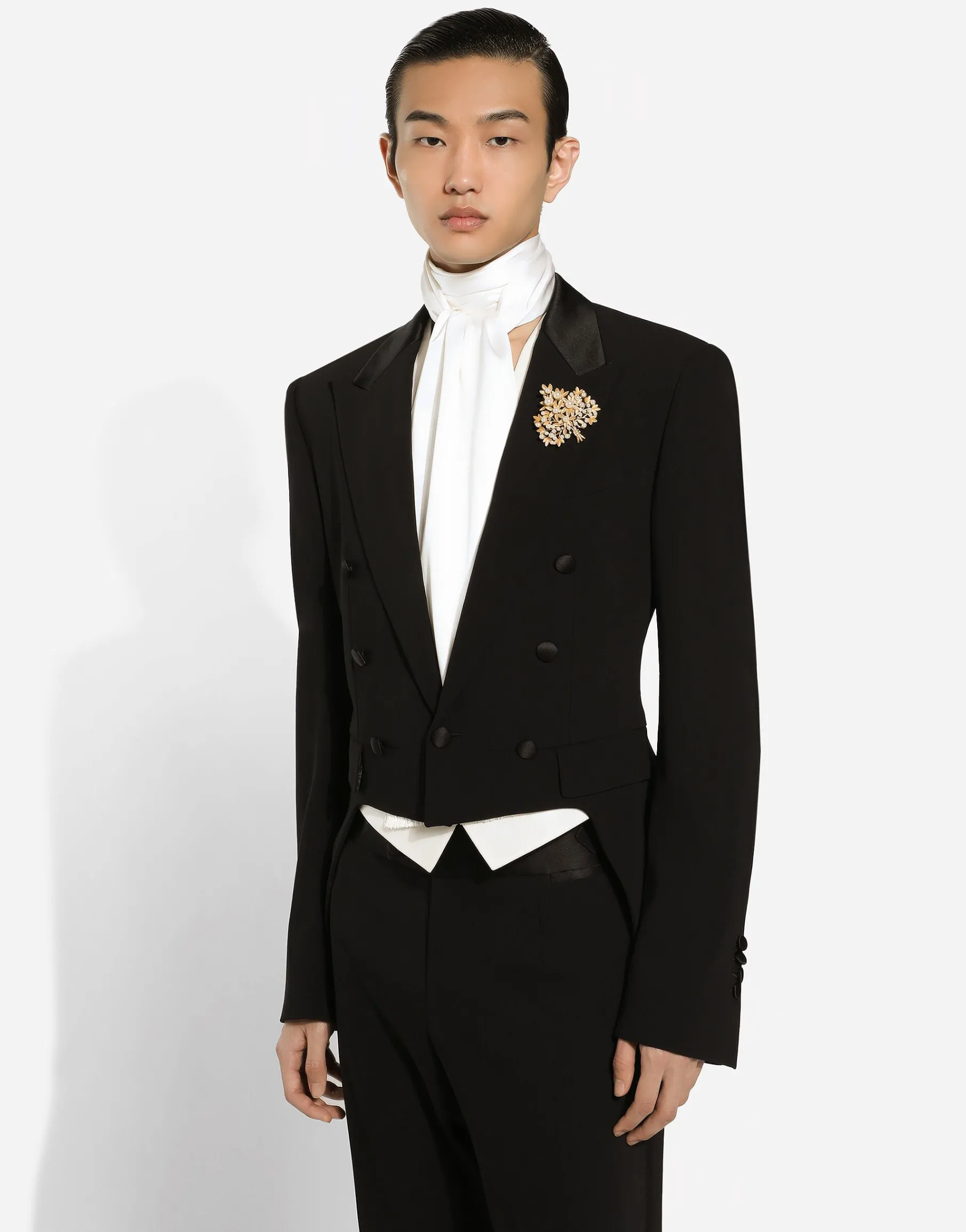 Single-breasted tuxedo suit
