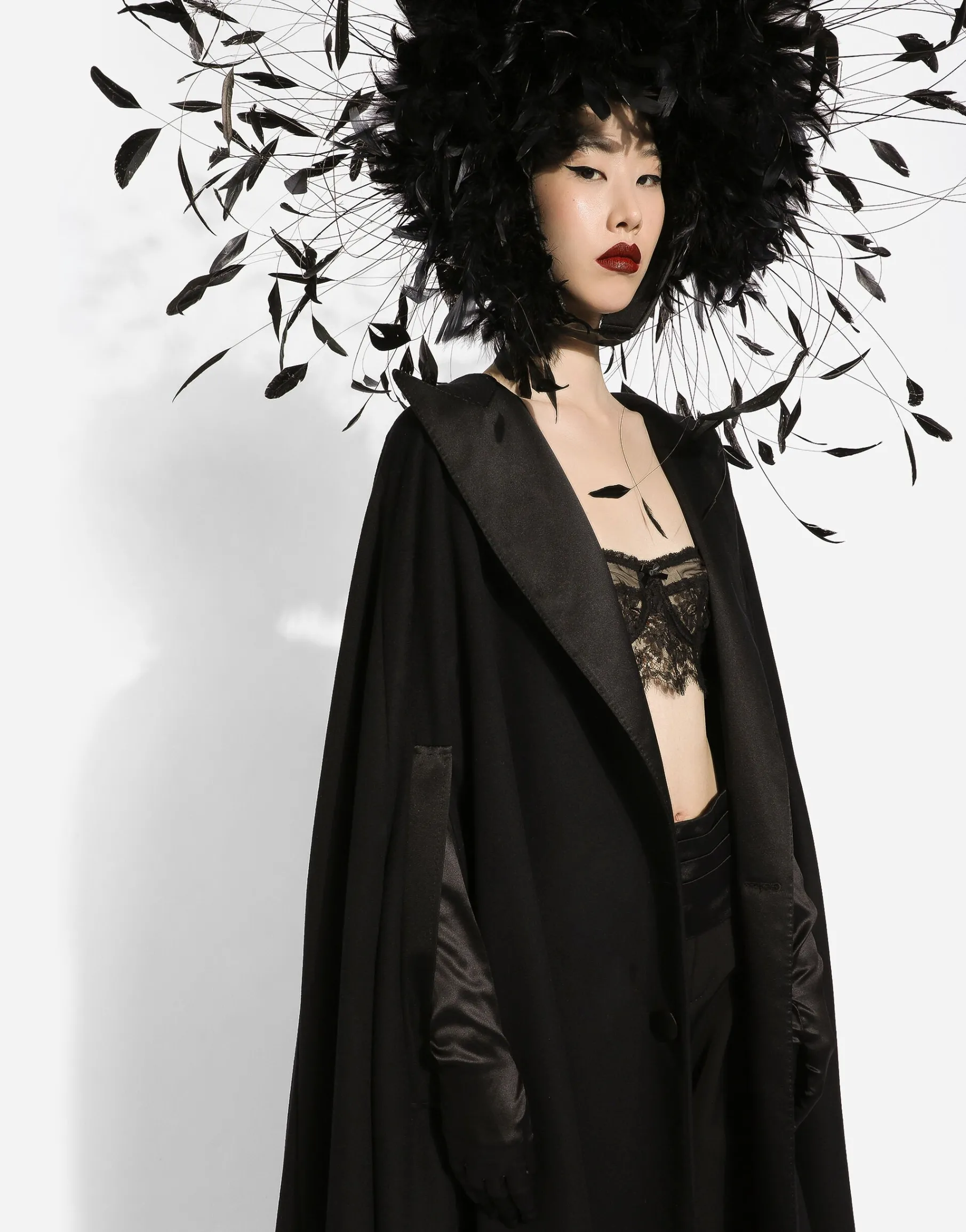 Single-breasted wool and cashmere cape