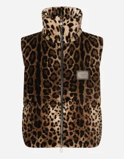 Sleeveless leopard-print jacket with logo tag
