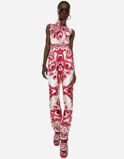 Sleeveless silk top with Majolica print