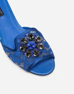 Slippers in lace with crystals