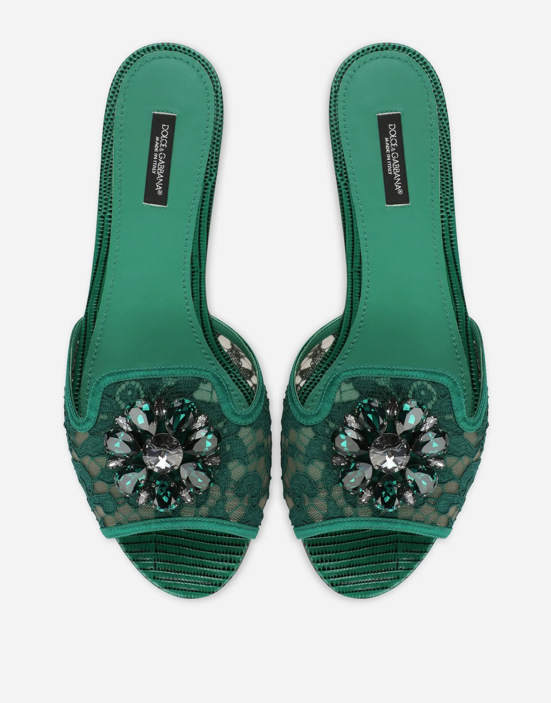 Slippers in lace with crystals