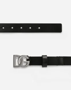Stretch belt with DG logo