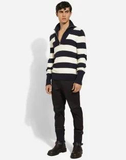 Stretch cotton pants with DG hardware