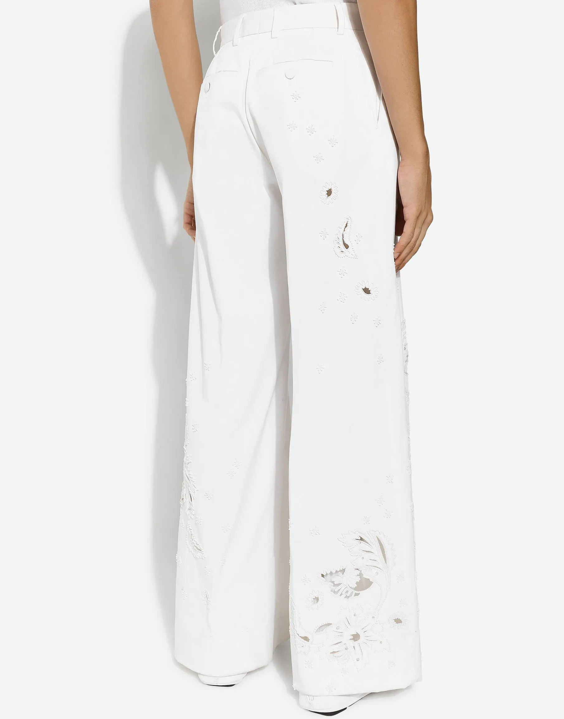 Stretch cotton pants with embroidery