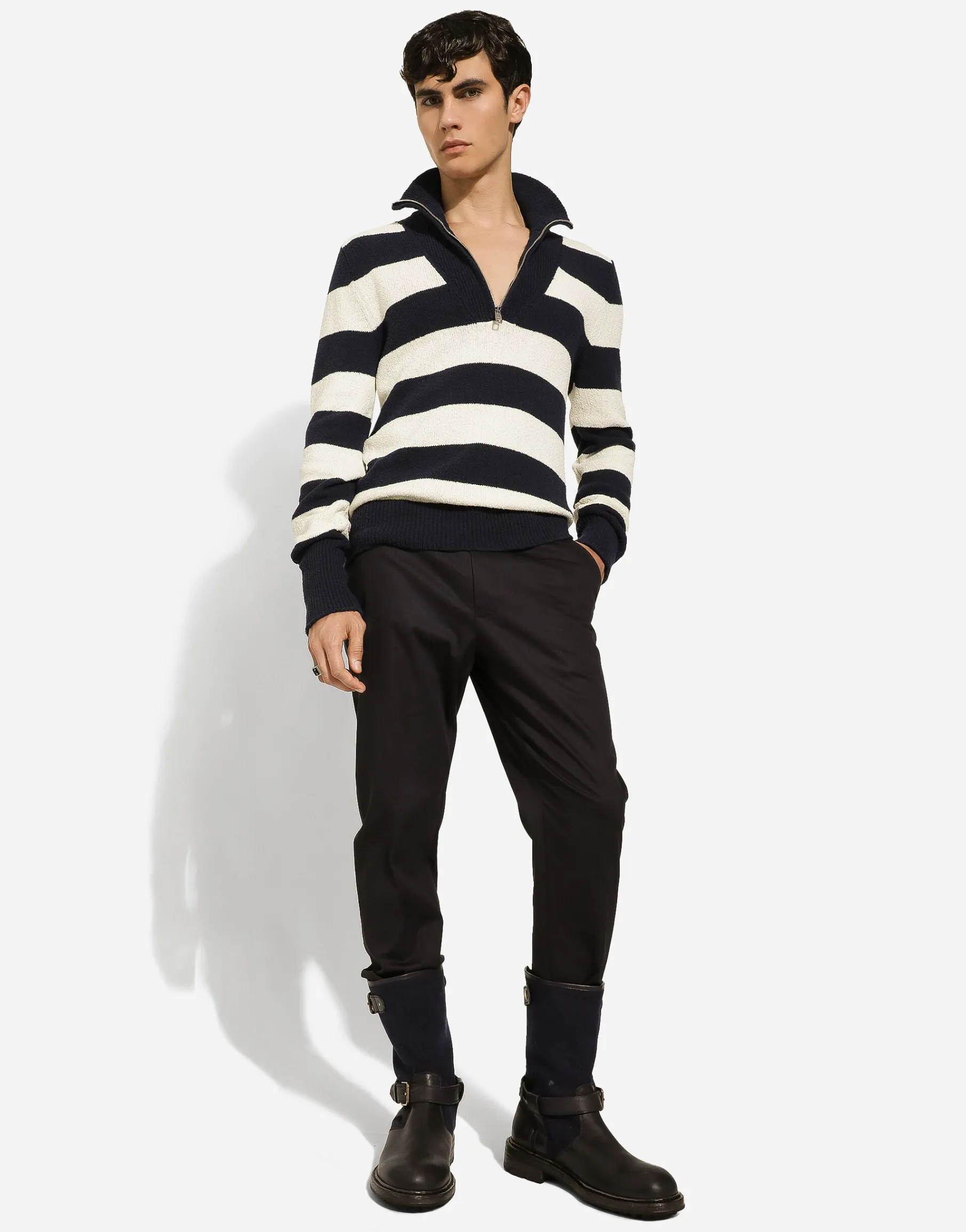 Stretch cotton pants with DG hardware
