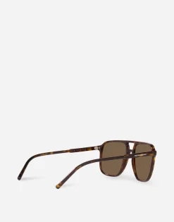Thin profile sunglasses