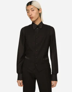 Three-piece Sicilia-fit suit in stretch wool