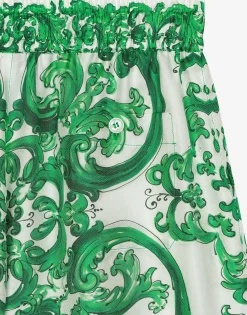 Twill shorts with green majolica print