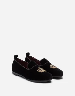 Velvet slippers with crown patch