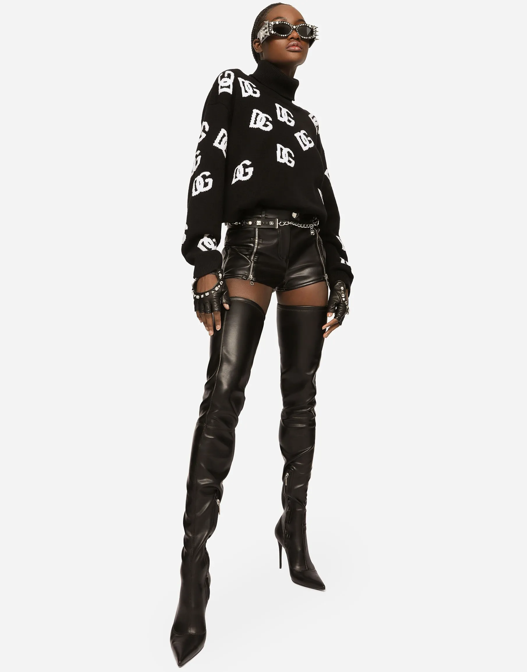 Virgin wool turtleneck with inlaid DG logo