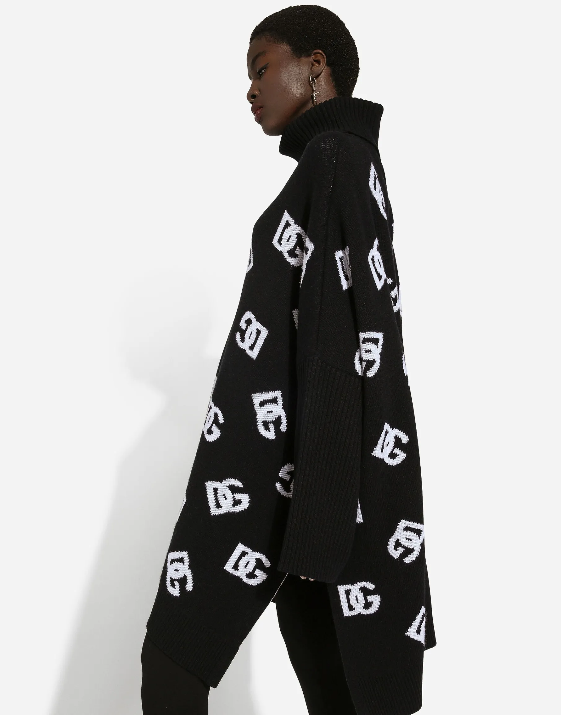 Wool poncho with jacquard DG logo