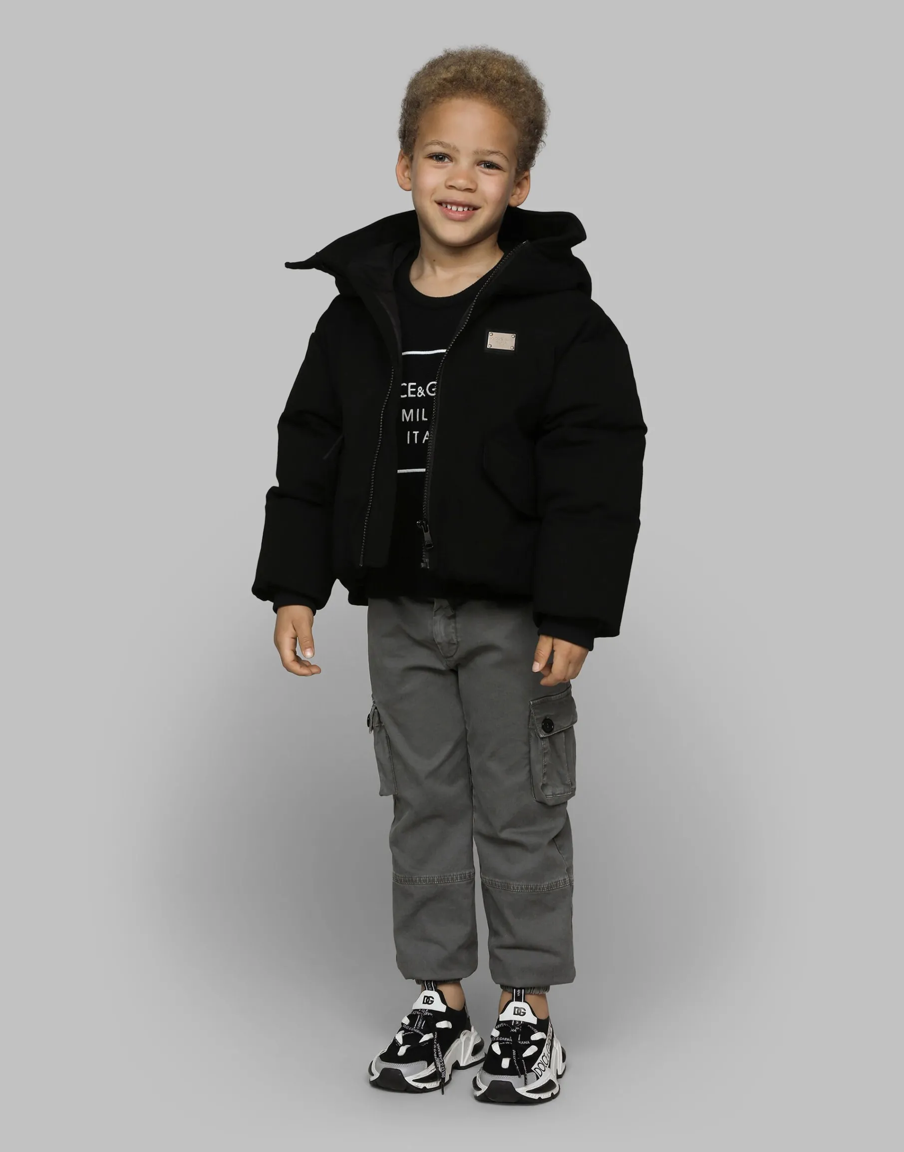 Wool pullover with branded tag